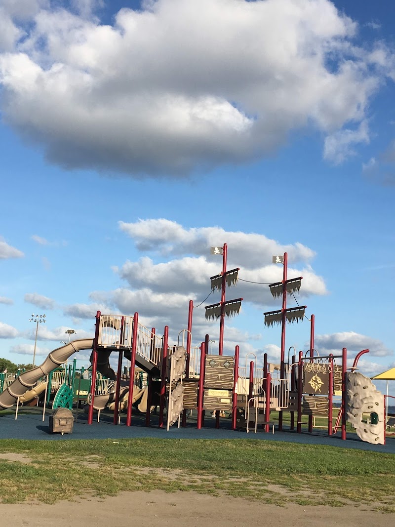 Shorefront Park photo 2