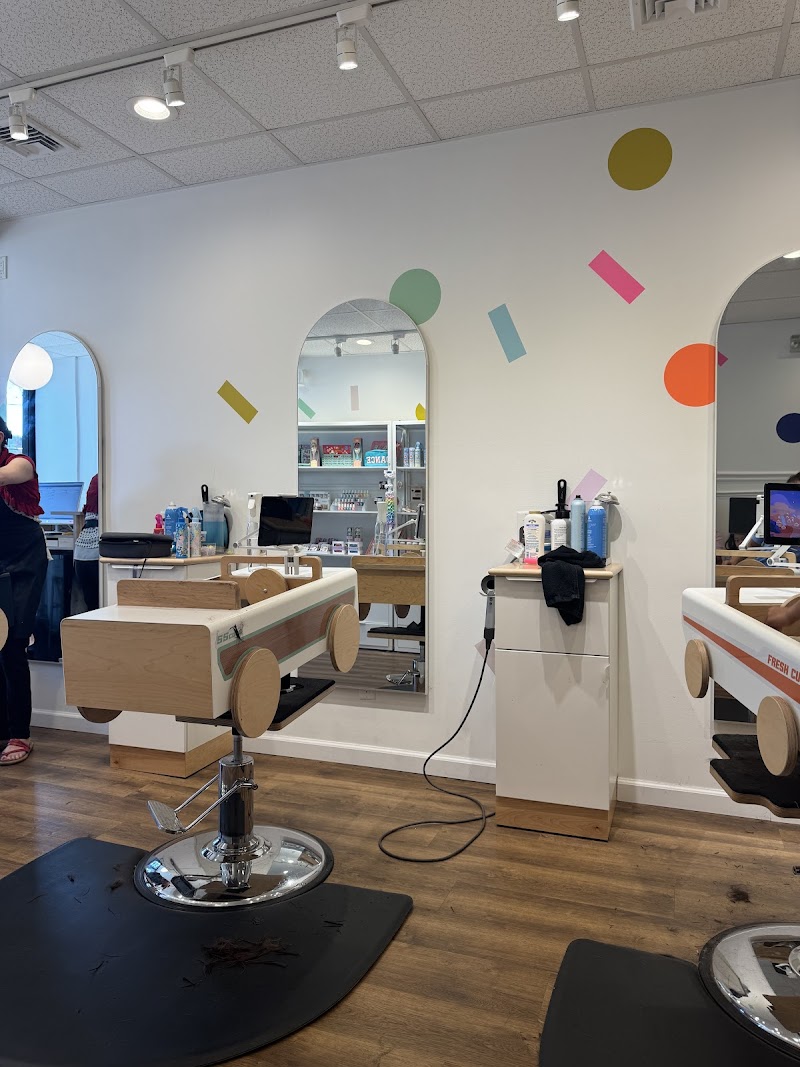 Sit Still Kids Salon Long Island - Port Washington photo 1