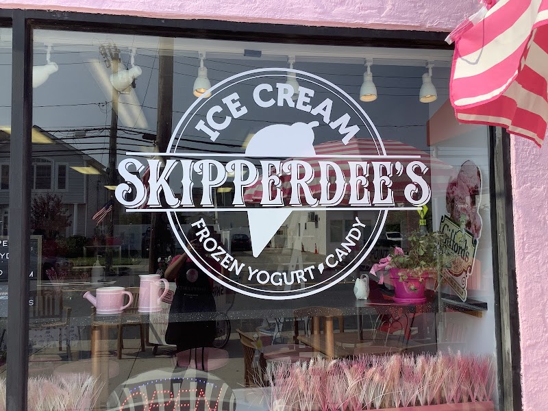 Skipperdee's L'il Ice Cream Shop photo 5