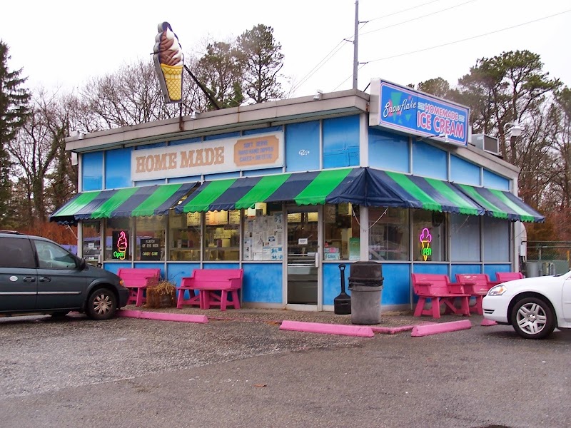 Snowflake Ice Cream Shoppe photo 1