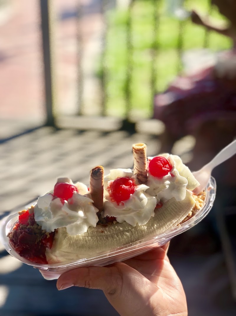 Snowflake Ice Cream Shoppe photo 2