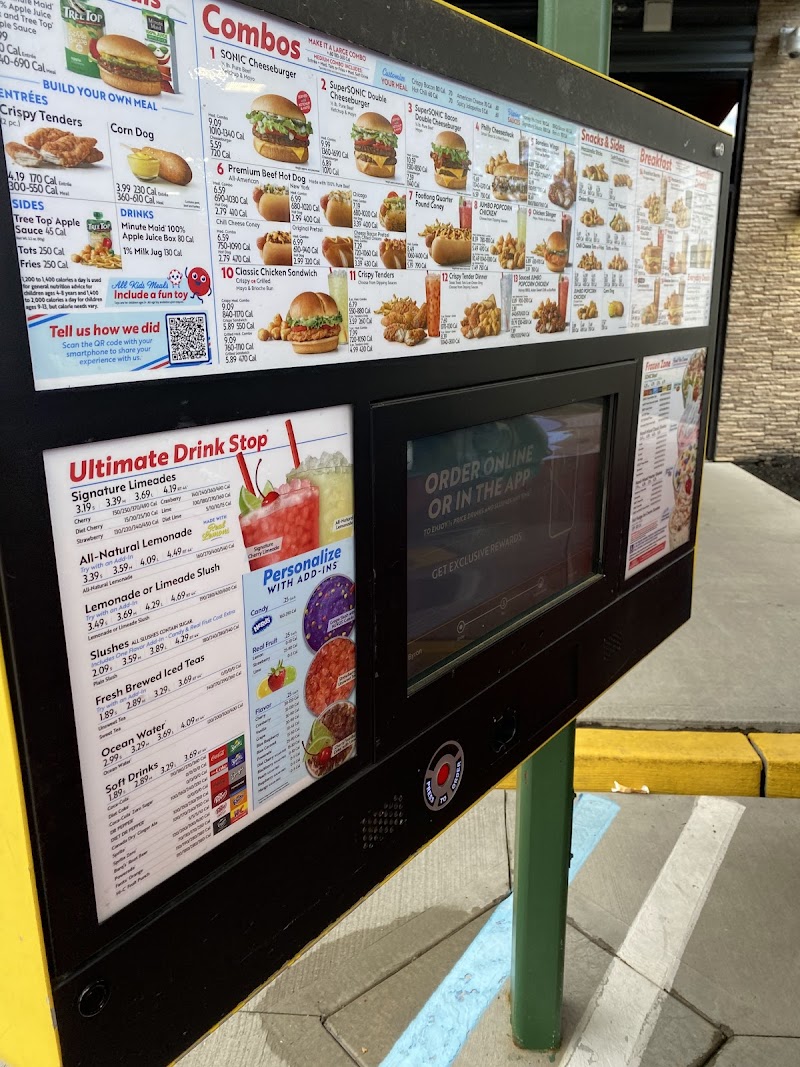 Sonic Drive-In photo 4