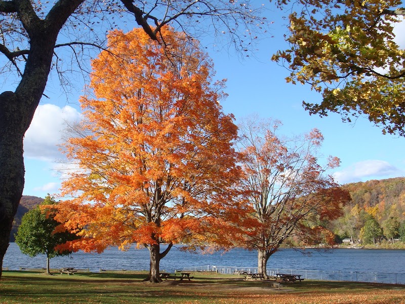 Squantz Pond State Park photo 2