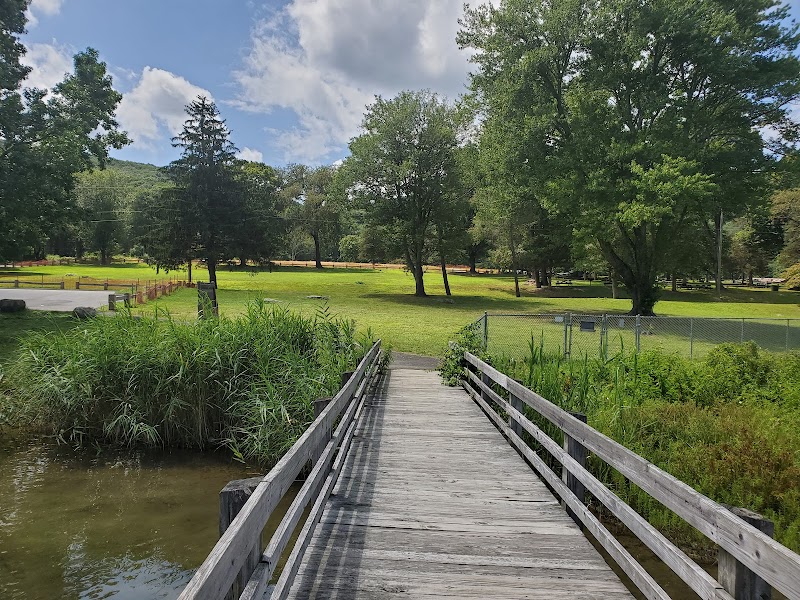 Squantz Pond State Park photo 5