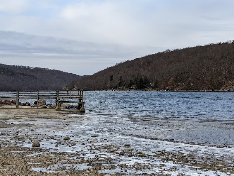 Squantz Pond State Park photo 4