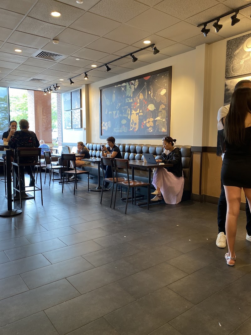 Starbucks Coffee Company photo 4