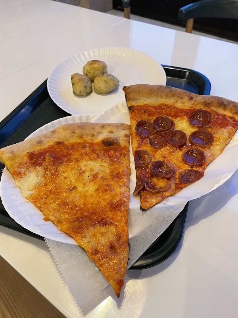 Stellina Pizza & Bar photo 2