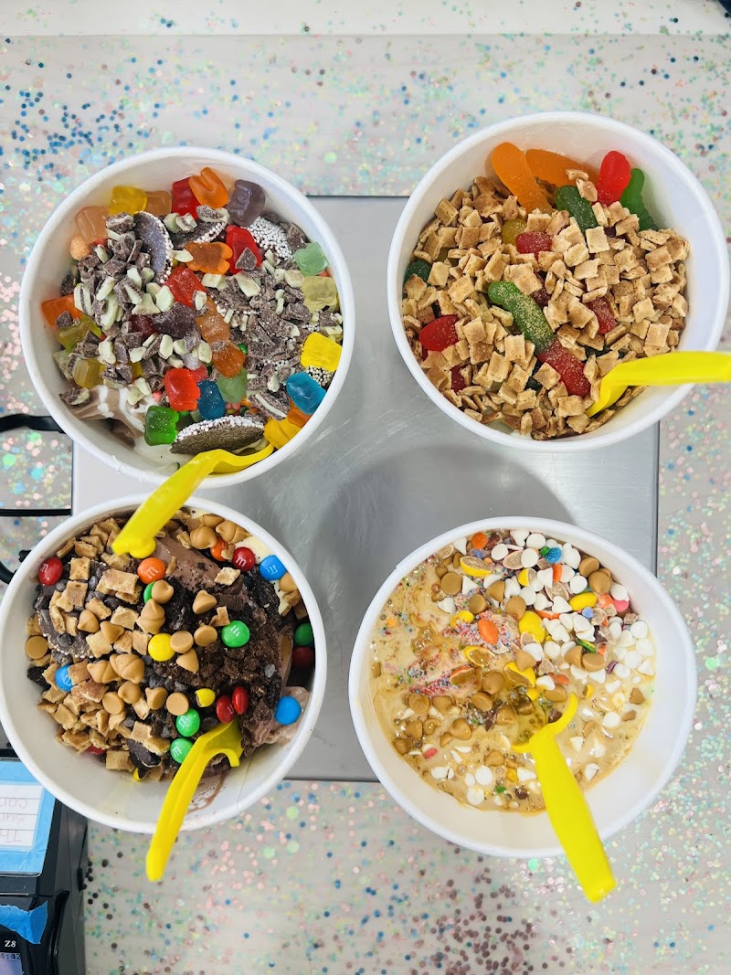 Sundaes on Main photo 5
