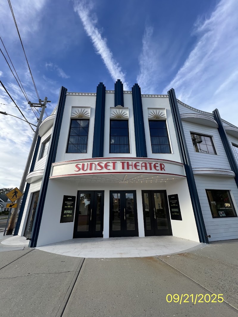 Sunset Theater photo 3