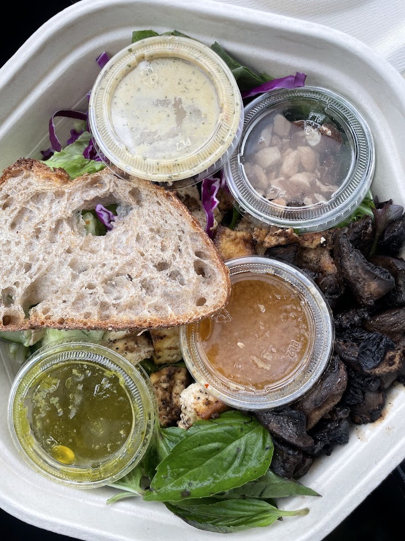 sweetgreen - Healthy Salads, Bowls and Plates photo 4