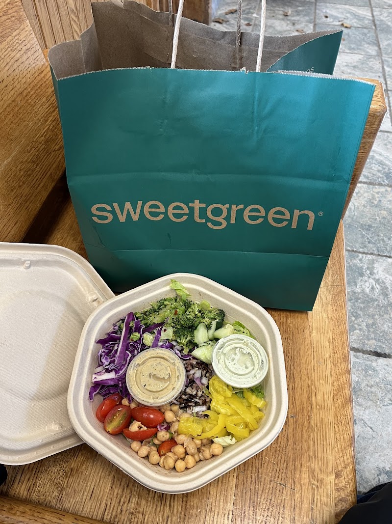 sweetgreen - Healthy Salads, Bowls and Plates photo 4