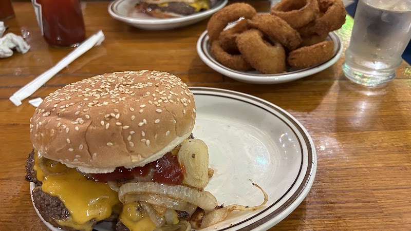 Taby's Burger House photo 2