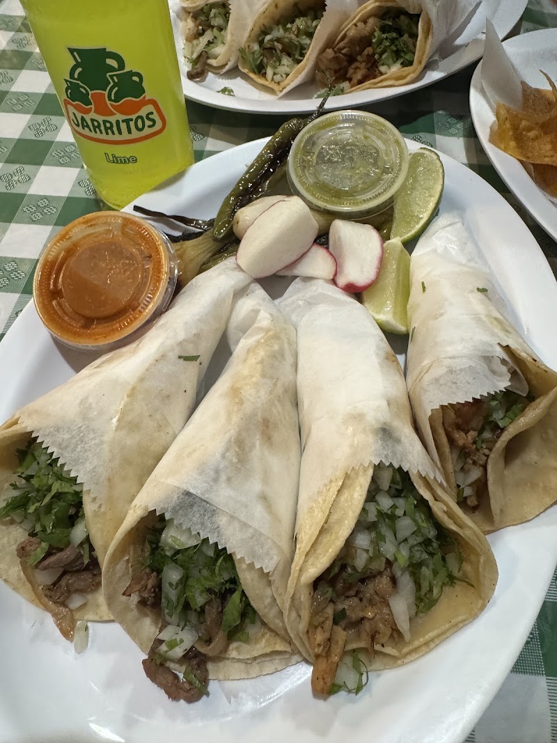 Tacos Leales photo 4