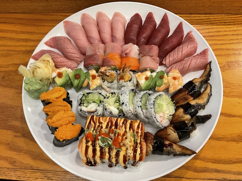Tanoshi Sushi photo 4