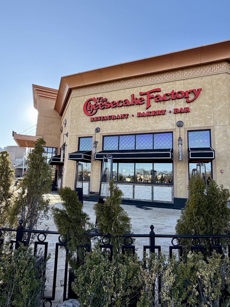 The Cheesecake Factory photo 1