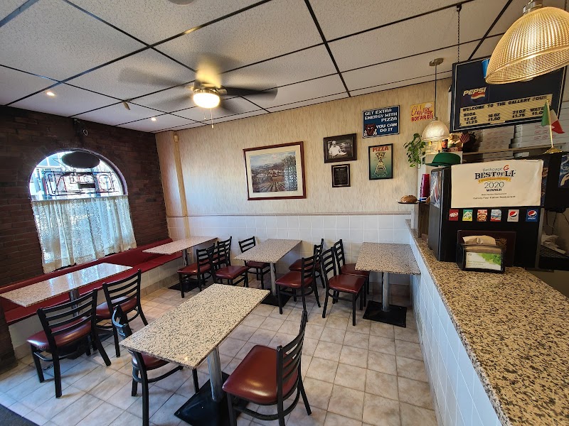 The Gallery Four Italian Restaurant & Pizzeria photo 4