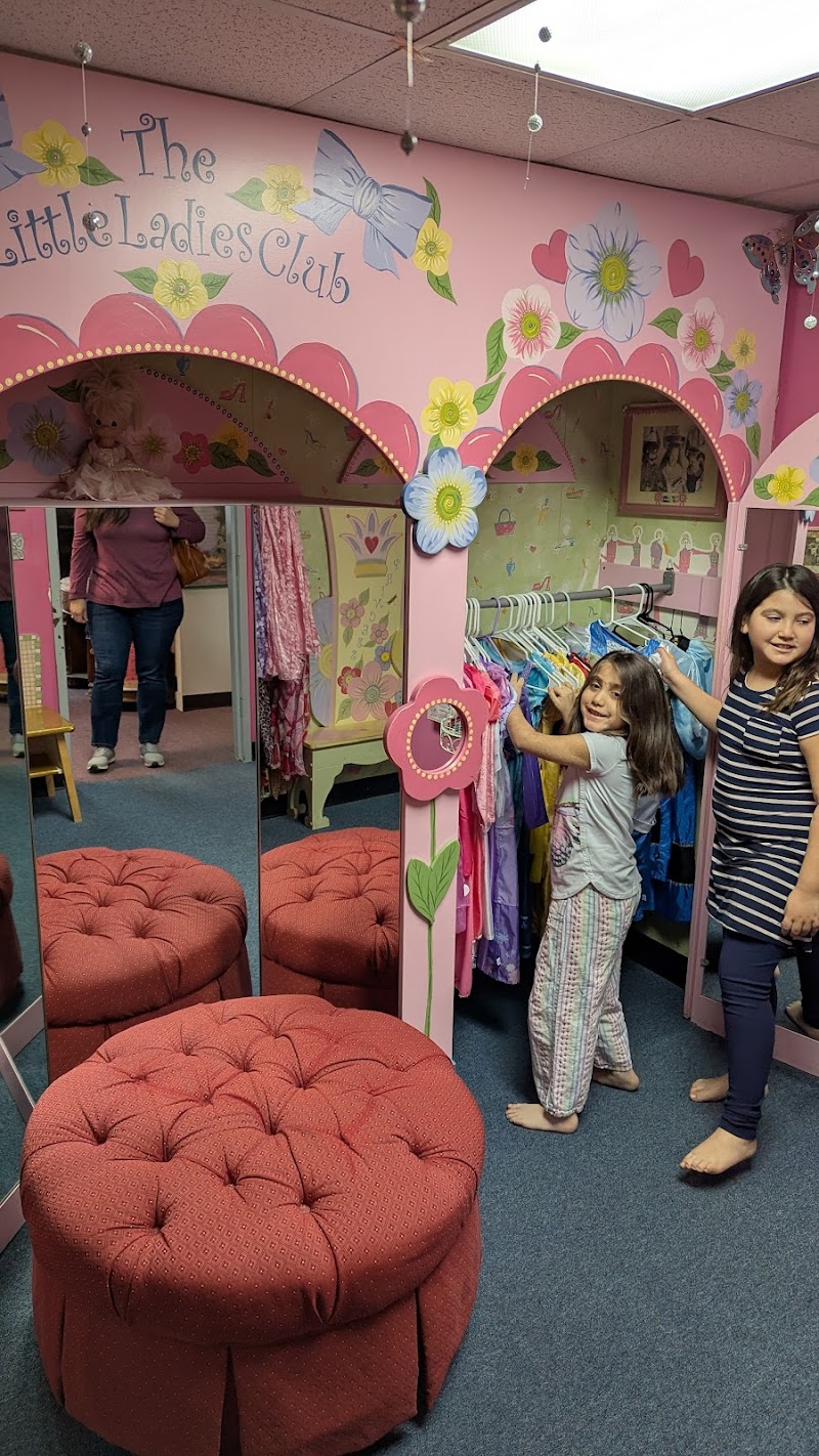 The Little Ladies Club photo 3