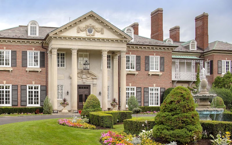 The Mansion at Glen Cove photo 2