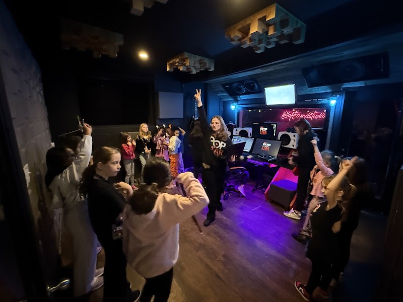 The Pop Star Party photo 2