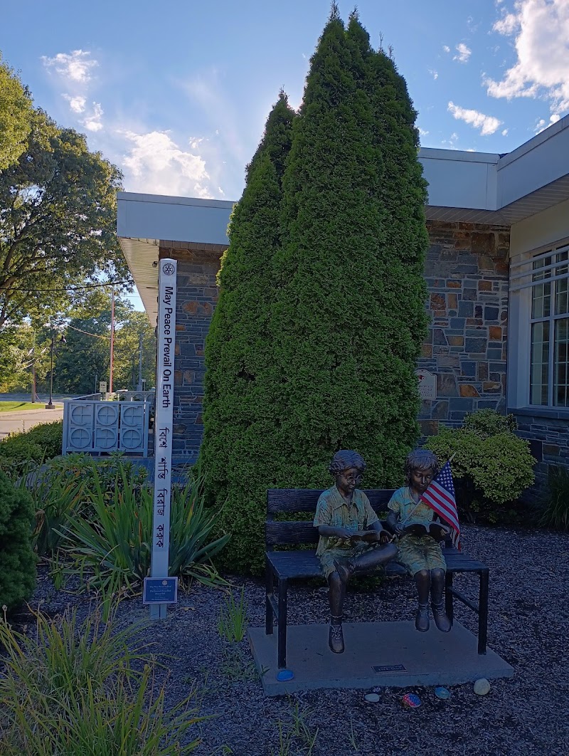 The Smithtown Library - Commack Building photo 3