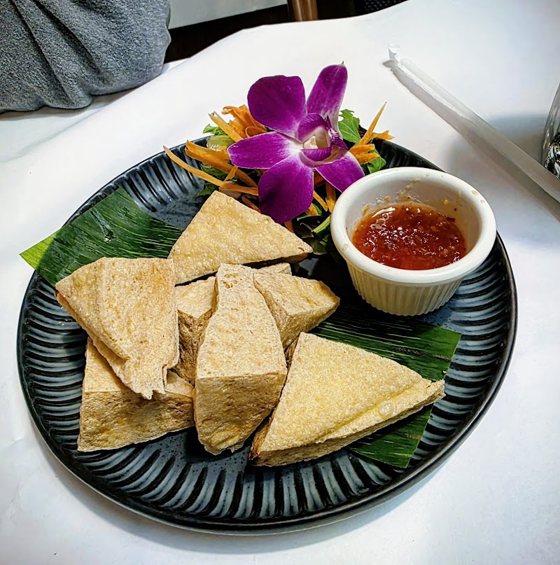 The Theo Thai Bistro photo 3