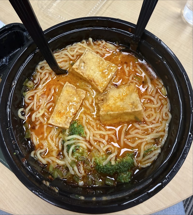 The Whale Tea & Ramen photo 5