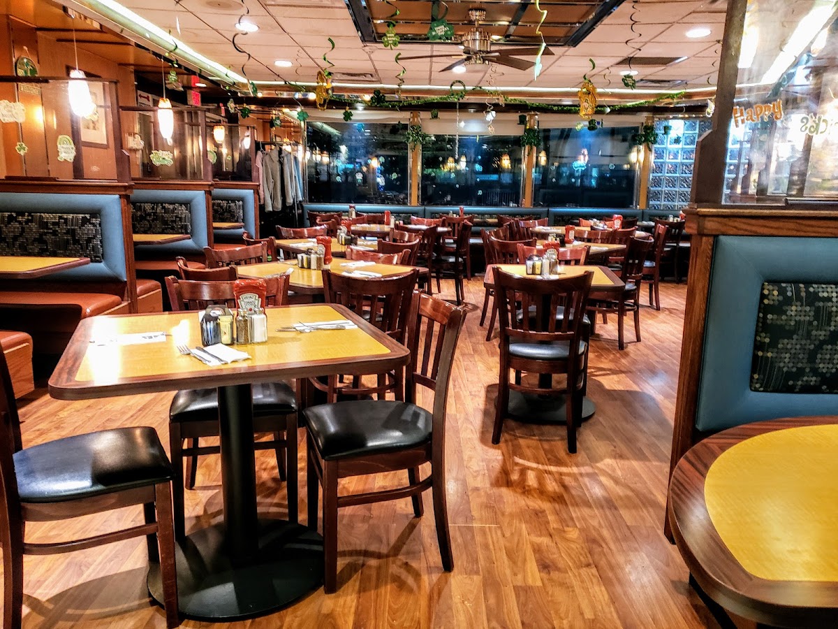 Thornwood Coach Diner photo 3