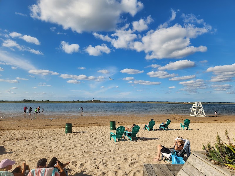 Tobay Beach Spray Park photo 4