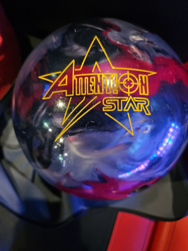 Tommy Delutz Jr Bowling Pro-Shop photo 3