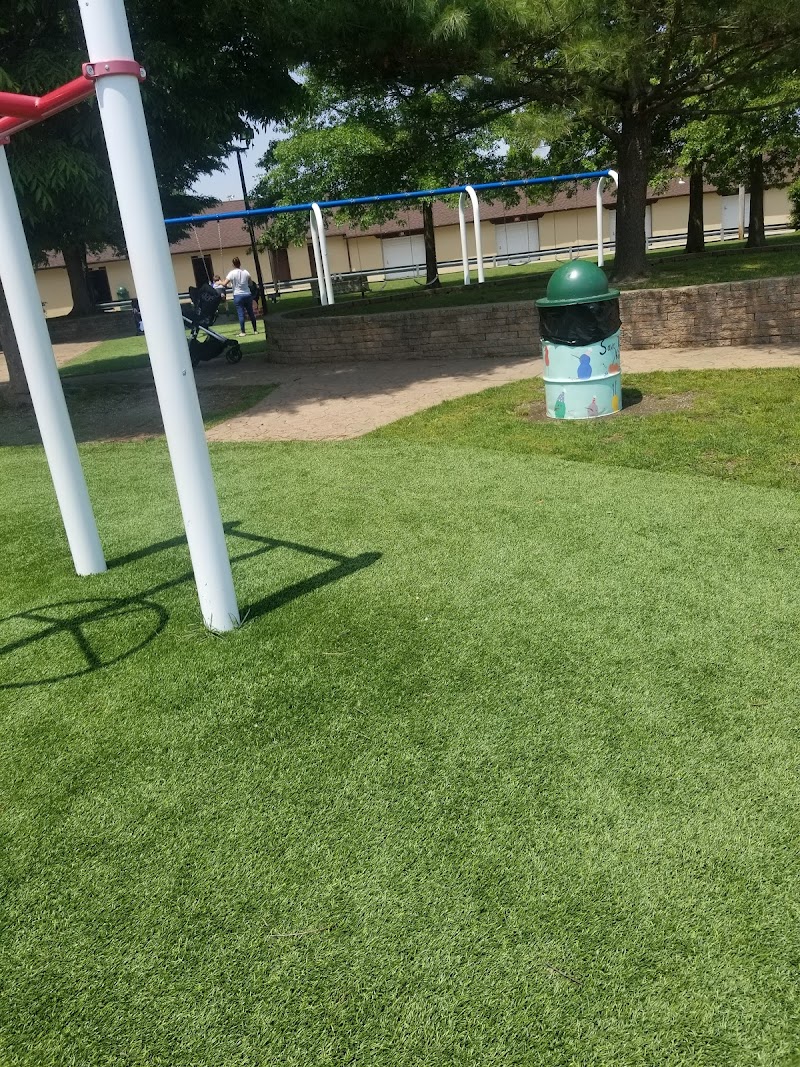 Town of Babylon Parks & Recreation Department Administration Building photo 5