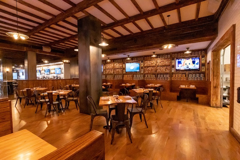 Towne Parlor Pizza & Pints photo 3