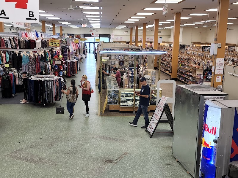 Tri-County Bazaar photo 5