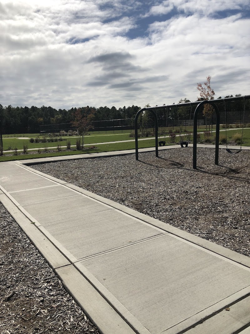 Twelve Pines Park (Southaven Avenue) photo 2