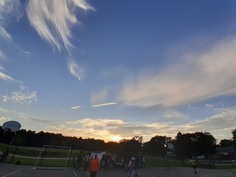 Twelve Pines Park (Southaven Avenue) photo 4