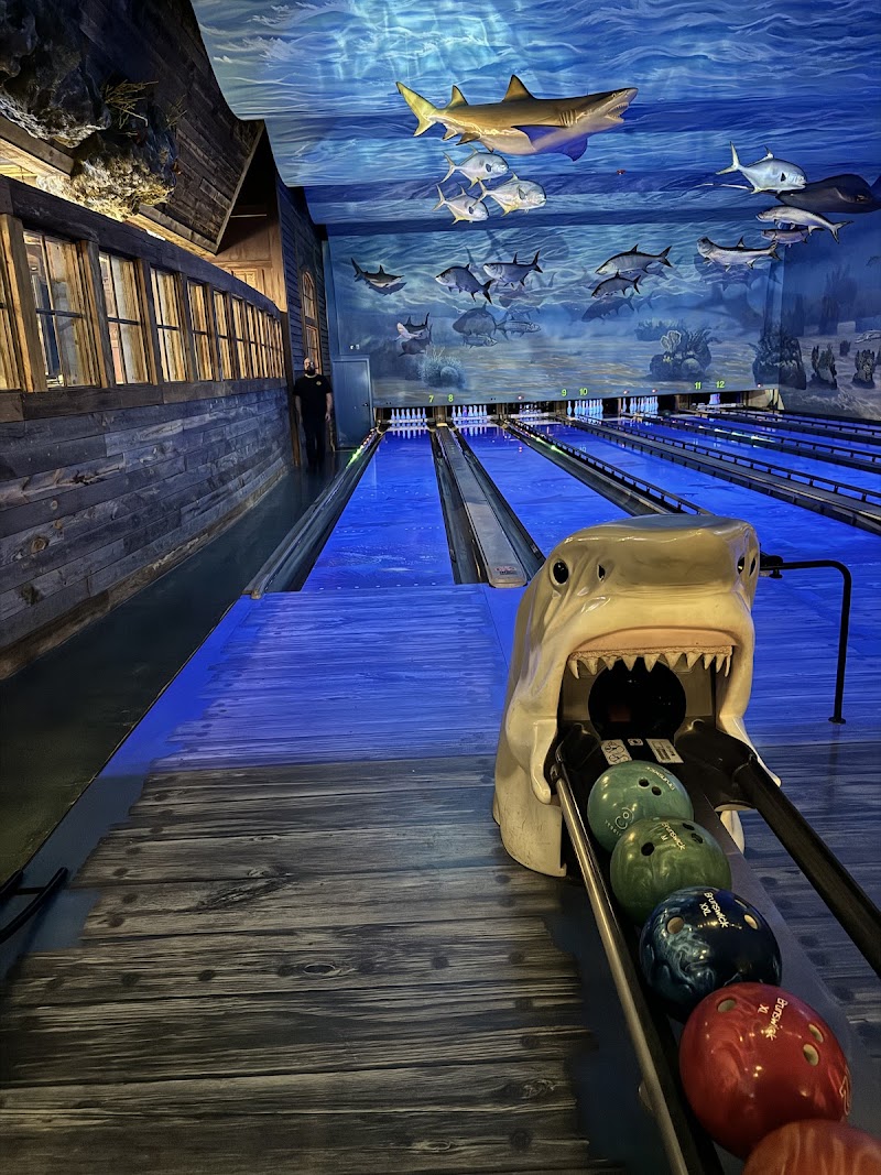 Uncle Buck's Fish Bowl and Grill photo 3