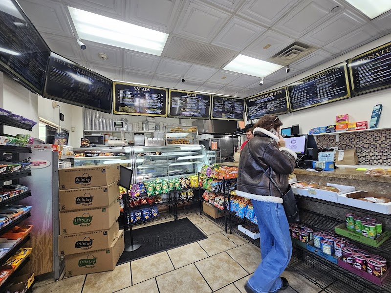 Valley Stream Deli photo 4