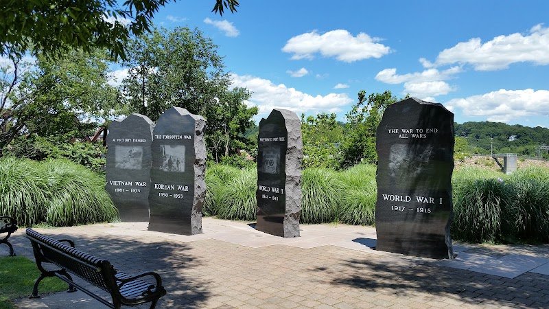 Veterans Memorial Park photo 2