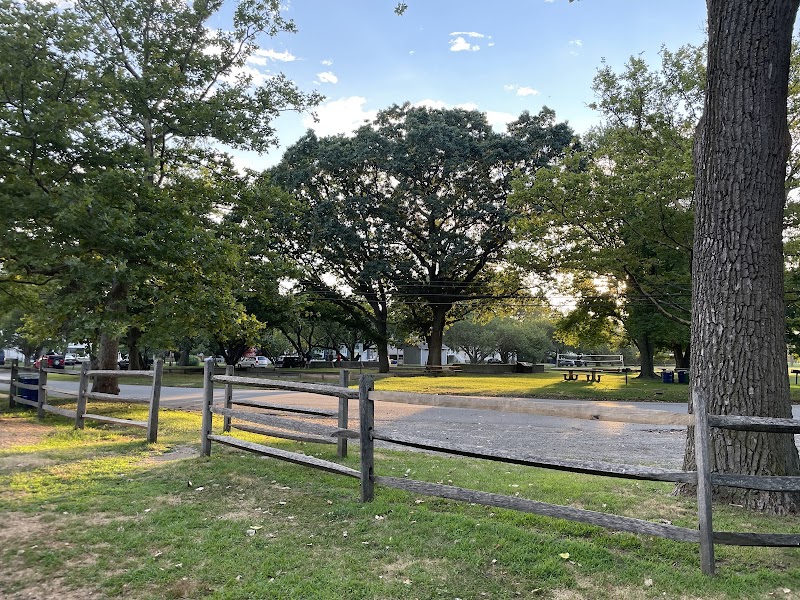 Veterans Park photo 2