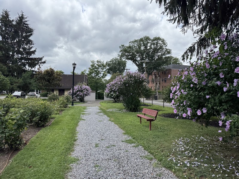 Village Green Park photo 4