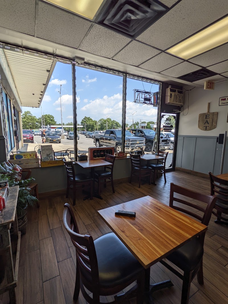Vincenzo's Pizzeria of Levittown photo 1