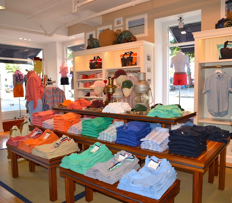 vineyard vines photo 2