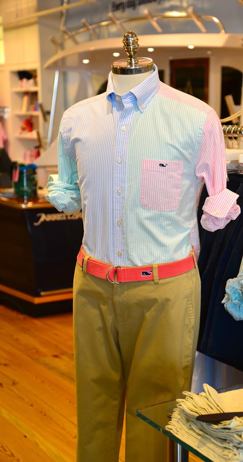 vineyard vines photo 3