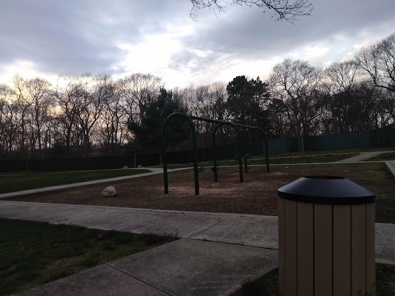 Waverly Ave Park photo 3