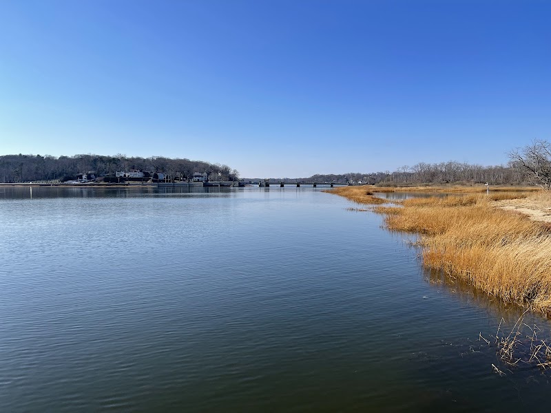 West Harbor Beach Memorial Park - Village Of Bayville photo 2