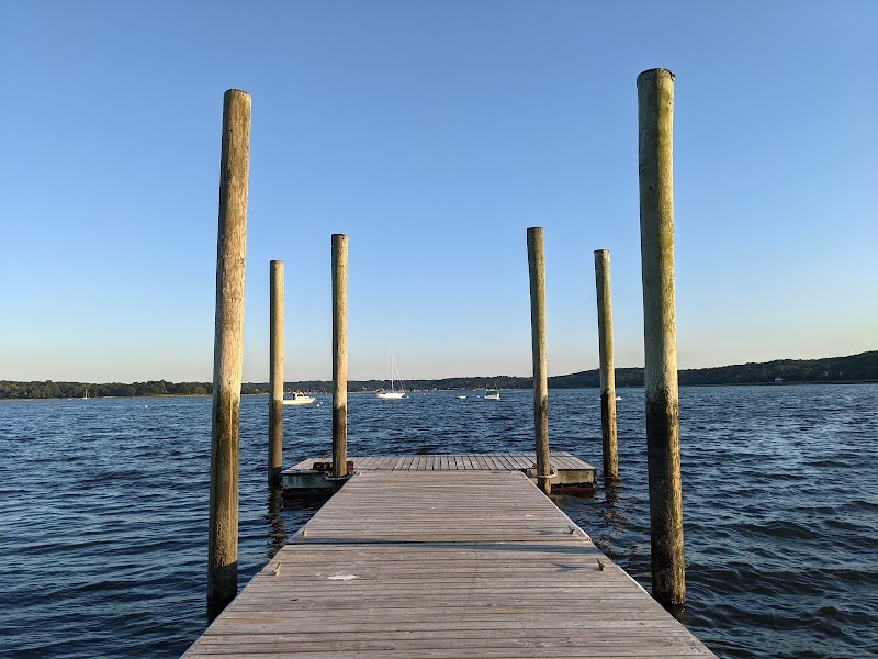 West Harbor Beach Memorial Park - Village Of Bayville photo 3