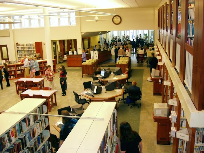 West Islip Public Library photo 1