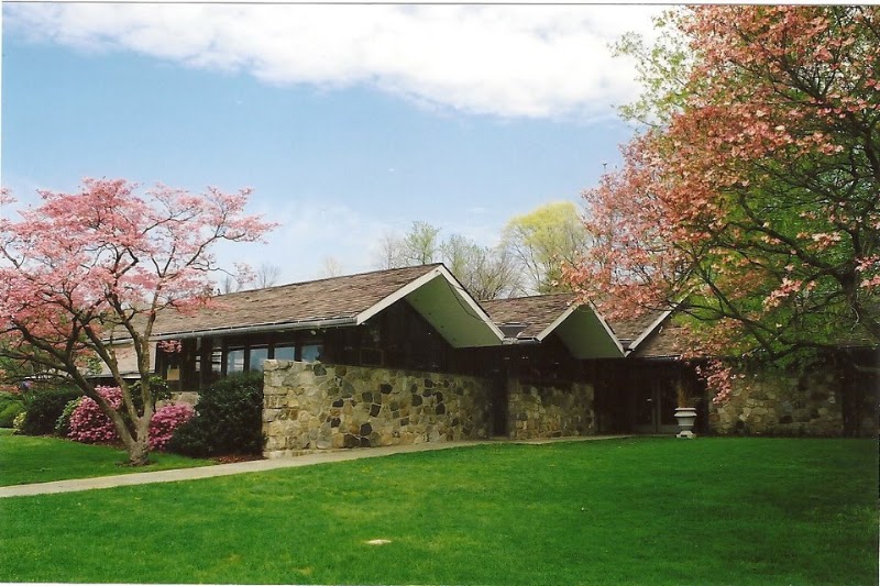 Weston Public Library