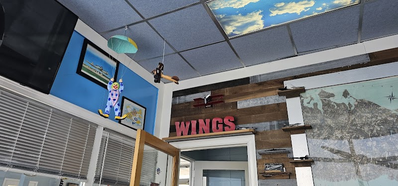Wings Airport Grill photo 1