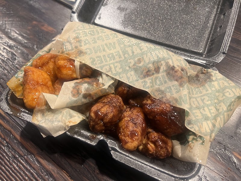 Wingstop photo 4