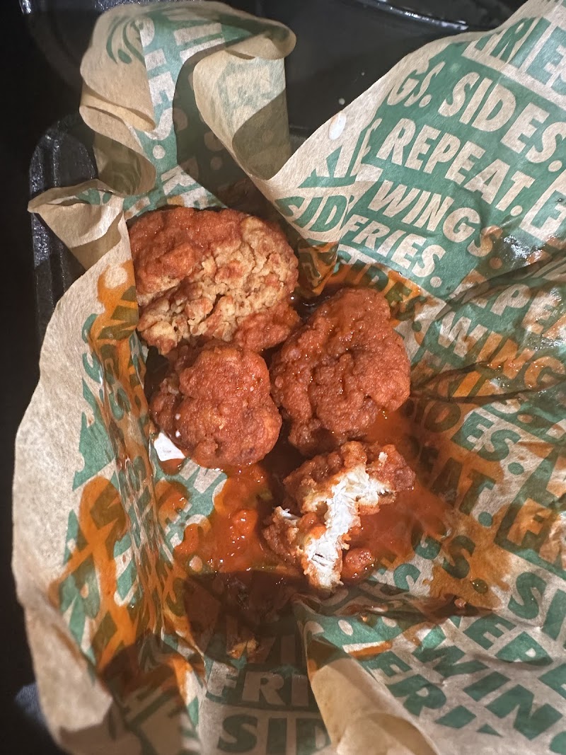 Wingstop photo 5